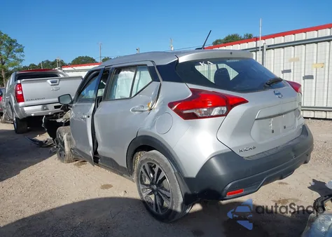 2018 Nissan Kicks Sv z USA, uszkodzony, nr VIN 3N1CP5CU4JL505843